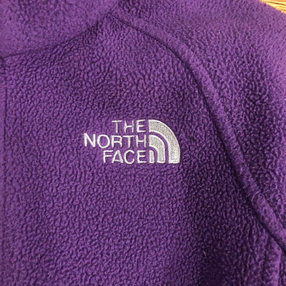 Just like NEW North Face Fleece Zip-Up